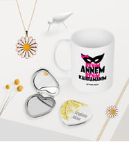 BK Gift Kişiye Özel Annem Kahramanım Kupa Kalp Ayna Papatya Kolye Bileklik Seti (Model 1)