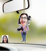 BK Gift Kişiye Özel Bayan Profesyonel Fotoğrafçı Karikatürlü Ahşap Araba Dikiz Ayna Süsü (Çok Renkli)