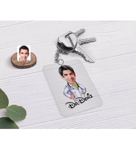 BK Gift Kişiye Özel Erkek Doktor Karikatürlü Şeffaf Pleksi Anahtarlık-1 (Beyaz)