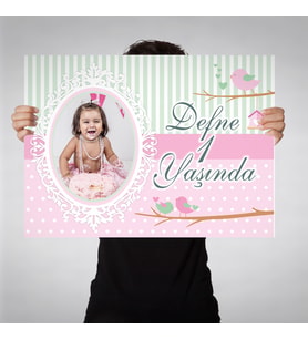 Kız Çocuğu Pembe Kuşlu Doğum Günü Afişi  70x100cm