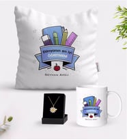 BK Gift Kişiye Özel Dünyanın En İyi Öğretmeni Beyaz Kupa Yastık ve İsimli Papatya Kolye Hediye Seti-23 (Model 1)