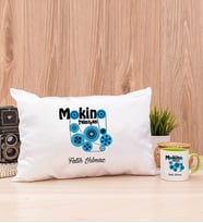 Makine Teknisyeni Dikdörtgen Yastık ve Yeşil Kupa Bardak