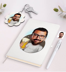 BK Gift Kişiye Özel Erkek Şerefe Karikatürlü Beyaz Defter Kalem ve Anahtarlık Hediye Seti (Model 1)
