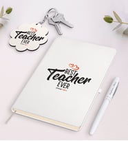 BK Gift Kişiye Özel En İyi Öğretmen Beyaz Defter Kalem Ve Anahtarlık Hediye Seti-13 (Model 1)