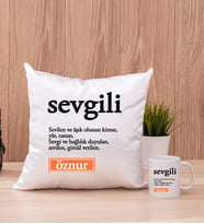 Sevgili Kelime Anlamı Kare Yastık ve Beyaz Kupa Bardak