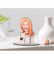 BK Gift Kişiye Özel Kadın Karikatürlü 3D Ahşap Biblo ve İsimli Silver Papatya Anahtarlık-35 (Model 1)