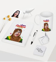 BK Gift Kişiye Özel Bayan Arapça Öğretmeni Temalı Karikatürlü Beyaz Defter Kalem Kupa Ayna Seti - 3