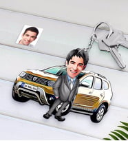 BK Gift Kişiye Özel Erkek Dacia Duster Figürlü Plakalı Ahşap Karikatür Anahtarlık-1 (Beyaz)