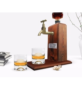 BK Gift Kişiye Özel Renkli Baskılı İsimli İkili Viski Bardağı ve Ahşap Viski Standı Hediye Seti-17 (Model 1)