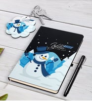 BK Gift Kişiye Özel İsimli Yılbaşı Mutlu Yıllar Siyah Defter Kalem ve Anahtarlık Hediye Seti-21 (Model 1)