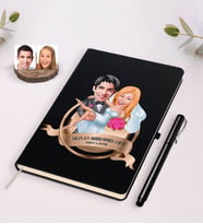 BK Gift Kişiye Özel Yılın En Mükemmel Çifti Karikatürlü Siyah Defter ve Kalem Hediye Seti-74
