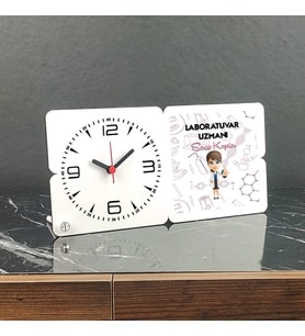 Laborauvar Uzmanı Ahşap Masa Saati