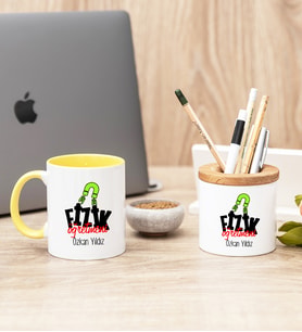Fizik Öğretmeni Sarı Kupa Bardak Ve Kalemlik Seti
