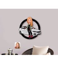 BK Gift Kişiye Özel Plakalı Kadın Fiat Egea Karikatürlü Ahşap Duvar Saati-1 (Beyaz)