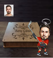 Kişiye Özel Sporcu Karikatürlü  Ahşap Anahtarlık Kutulu Bay-3