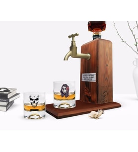 BK Gift Kişiye Özel Renkli Baskılı Kurukafa Tasarımlı İkili Viski Bardağı ve Ahşap Viski Standı Hediye Seti-1 (Model 1)