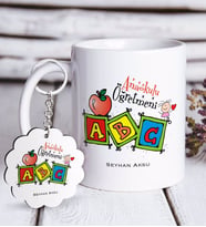 BK Gift Kişiye Özel Anaokulu Öğretmeni Beyaz Kupa ve Anahtarlık Hediye Seti-1 (Model 1)
