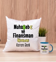 Muhasebe ve Finansman Öğretmeni Kare Yastık ve Mavi Kupa Bardak