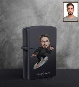 Kişiye Özel Sporcu Karikatürlü UV Baskılı Siyah Benzinli Çakmak Bay-10