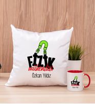 Fizik Mühendisi Kare Yastık ve Kırmızı Kupa Bardak