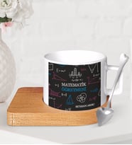 BK Gift Kişiye Özel Matematik Öğretmeni Ahşap Altlıklı Seramik Fincan-11 (Beyaz)