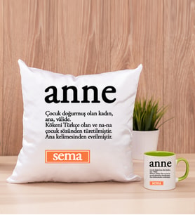 Anne Kelime Anlamı Kare Yastık ve Yeşil Kupa Bardak