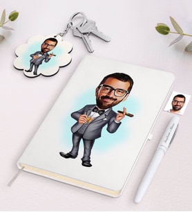 BK Gift Kişiye Özel Erkek Patron Karikatürlü Beyaz Defter Kalem ve Anahtarlık Hediye Seti-3 (Model 1)
