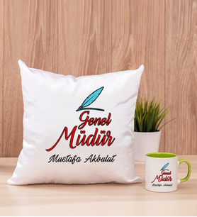 Genel Müdür Kare Yastık ve Yeşil Kupa Bardak