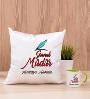 Genel Müdür Kare Yastık ve Yeşil Kupa Bardak