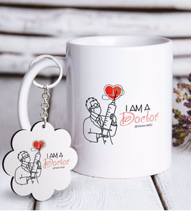 BK Gift Kişiye Özel Mesleki Doktor Beyaz Kupa ve Anahtarlık Hediye Seti-2 (Model 1)