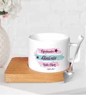 BK Gift Kişiye Özel Öğretmenler Gününüz Kutlu Olsun Ahşap Altlıklı Seramik Fincan-4 (Beyaz)