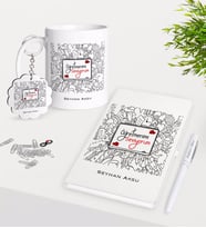 BK Gift Kişiye Özel Öğretmenimi Seviyorum Kupa Anahtarlık Beyaz Defter Kalem Hediye Seti-1 (Model 1)
