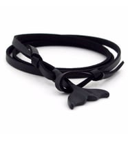 METAL BALİNA BALIK KUYRUK SİYAH DERİ ERKEK BİLEKLİK BT579
