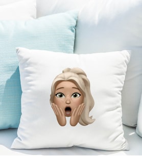 Emoji Kız Stiker Yastığı