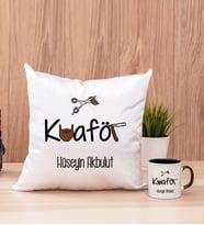 Erkek Kuaförü Kare Yastık ve Siyah Kupa Bardak
