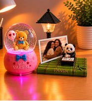 Kişiye Özel İyi Ki Varsın Panda Kar Küresi & Sevimli Panda Masa Lambası