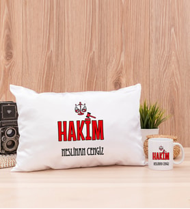 Hakim Dikdörtgen Yastık ve Beyaz Kupa Bardak