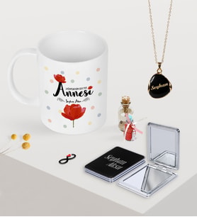 BK Gift Kişiye Özel Dünyanın En İyi Annesi Kupa Ayna ve Siyah Mineli Kolye Seti-10 (Model 1)
