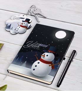 BK Gift Kişiye Özel İsimli Yılbaşı Mutlu Yıllar Siyah Defter Kalem ve Anahtarlık Hediye Seti-19 (Model 1)