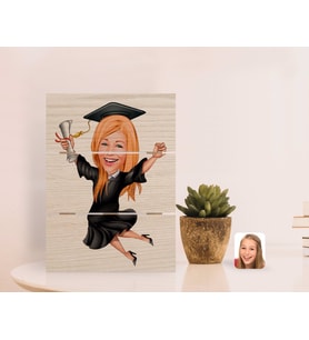 BK Gift Kişiye Özel Kadın Mezun Karikatürlü Otantik Masaüstü Ahşap Palet Çerçeve-1 (Beyaz)
