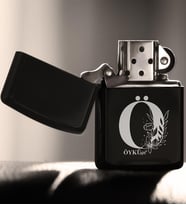 BK Gift Kişiye Özel Harfli Benzinli Siyah Metal Çakmak Model 1