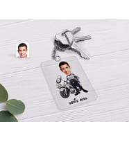 BK Gift Kişiye Özel Erkek Yunus Polis Karikatürlü Şeffaf Pleksi Anahtarlık-1 (Beyaz)