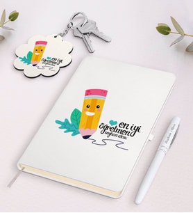 BK Gift Kişiye Özel En İyi Öğretmen Beyaz Defter Kalem Ve Anahtarlık Hediye Seti-10 (Model 1)