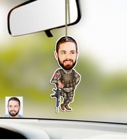 BK Gift Kişiye Özel Asker Karikatürlü Ahşap Araba Dikiz Ayna Süsü-2 (Çok Renkli)