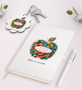BK Gift Kişiye Özel Dünyanın En İyi Öğretmeni Beyaz Defter Kalem Ve Anahtarlık Hediye Seti-12 (Model 1)