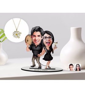 BK Gift Kişiye Özel Sevgililer Karikatürlü 3D Ahşap Biblo ve Çift İsimli Papatya Kolye Seti-18 (Model 1)