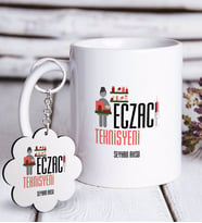 BK Gift Kişiye Özel Mesleki Eczacı Teknisyeni Beyaz Kupa ve Anahtarlık Hediye Seti-1 (Model 1)