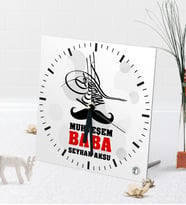 BK Gift Kişiye Özel Muhteşem Baba Masaüstü Kare Cam Saat (Beyaz)