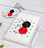 BK Gift Kişiye Özel 2024 Mutlu Yıllar Beyaz Defter Kalem ve Anahtarlık Hediye Seti-15 (Model 1)