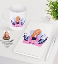 BK Gift Kişiye Özel Bayan Sınıf Öğretmeni Beyaz Defter Kalem Kupa Seti-2 (Model 1)